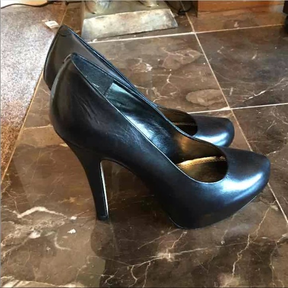 Bakers Shoes Bakers Black Classic Pump Shoes Poshmark
